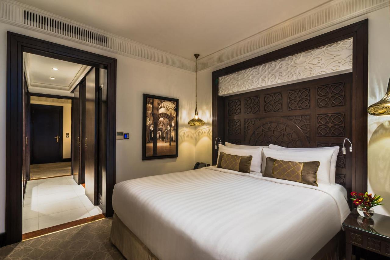 Al Mashreq Boutique Hotel - Small Luxury Hotels Of The World Рияд Екстериор снимка