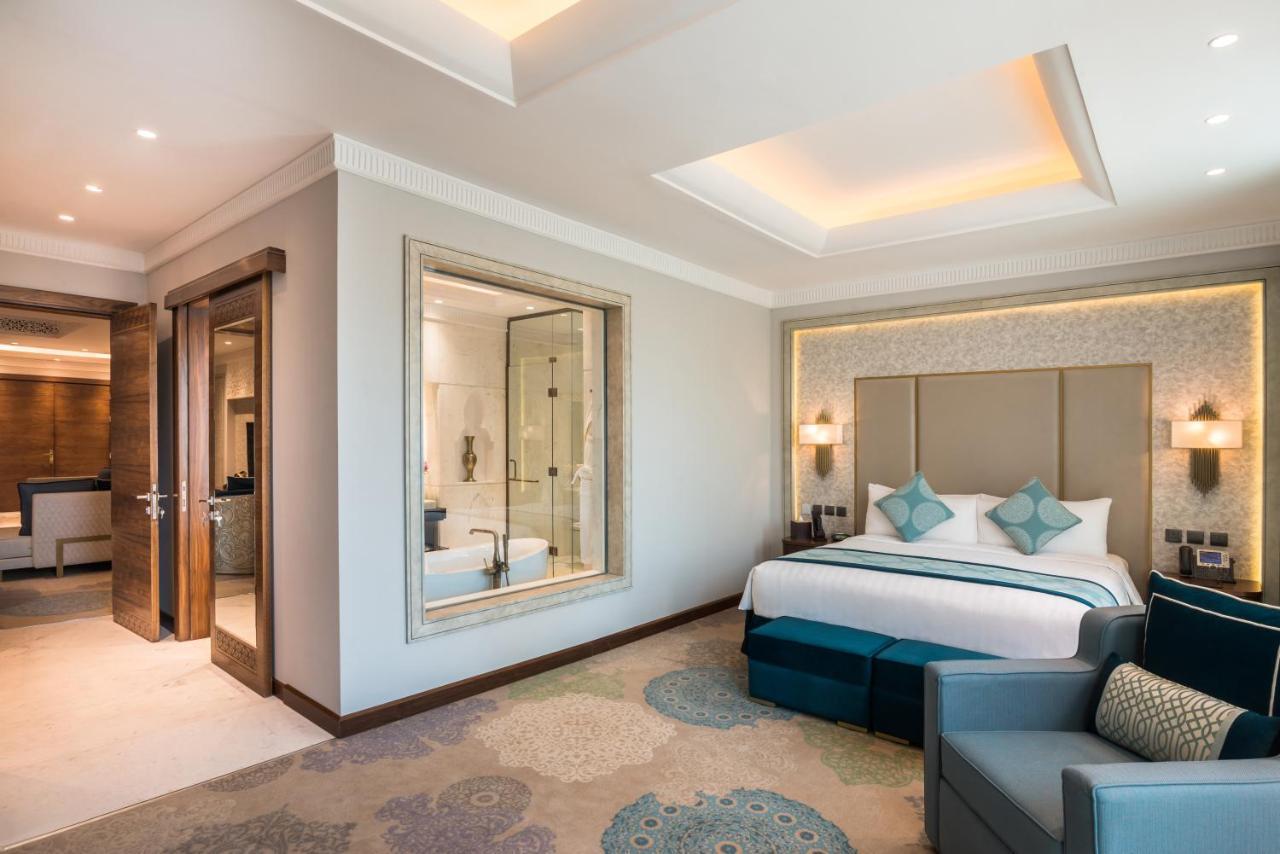 Al Mashreq Boutique Hotel - Small Luxury Hotels Of The World Рияд Екстериор снимка