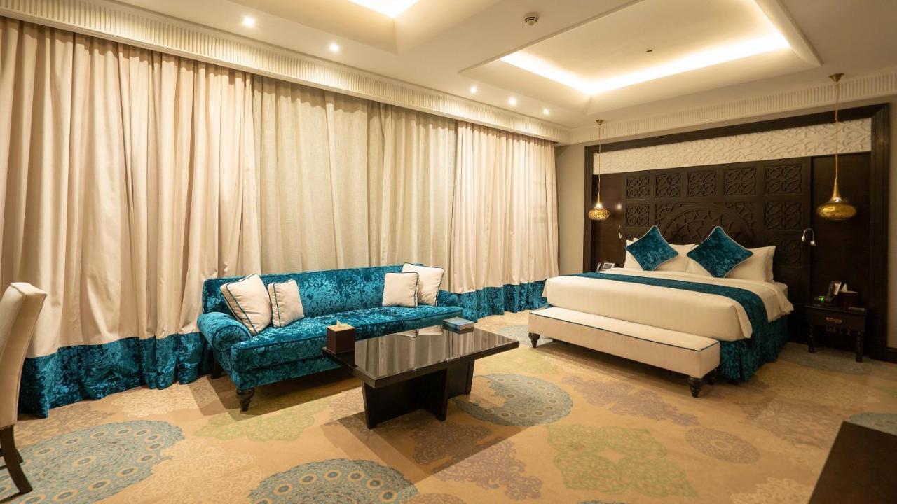 Al Mashreq Boutique Hotel - Small Luxury Hotels Of The World Рияд Екстериор снимка